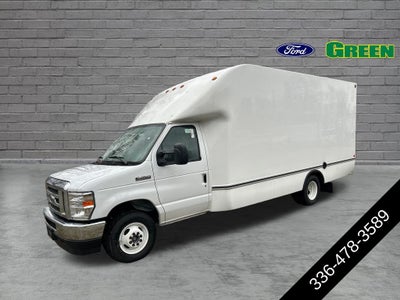 2025 Ford E-350SD Base Cutaway