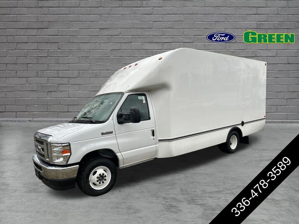 2025 Ford E-350SD Base Cutaway