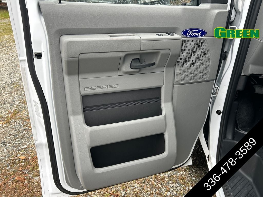 2025 Ford E-350SD Base Cutaway