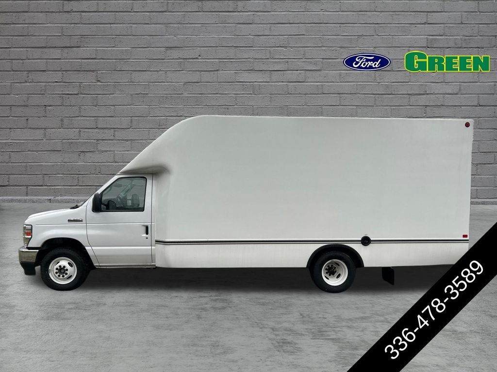 2025 Ford E-350SD Base Cutaway