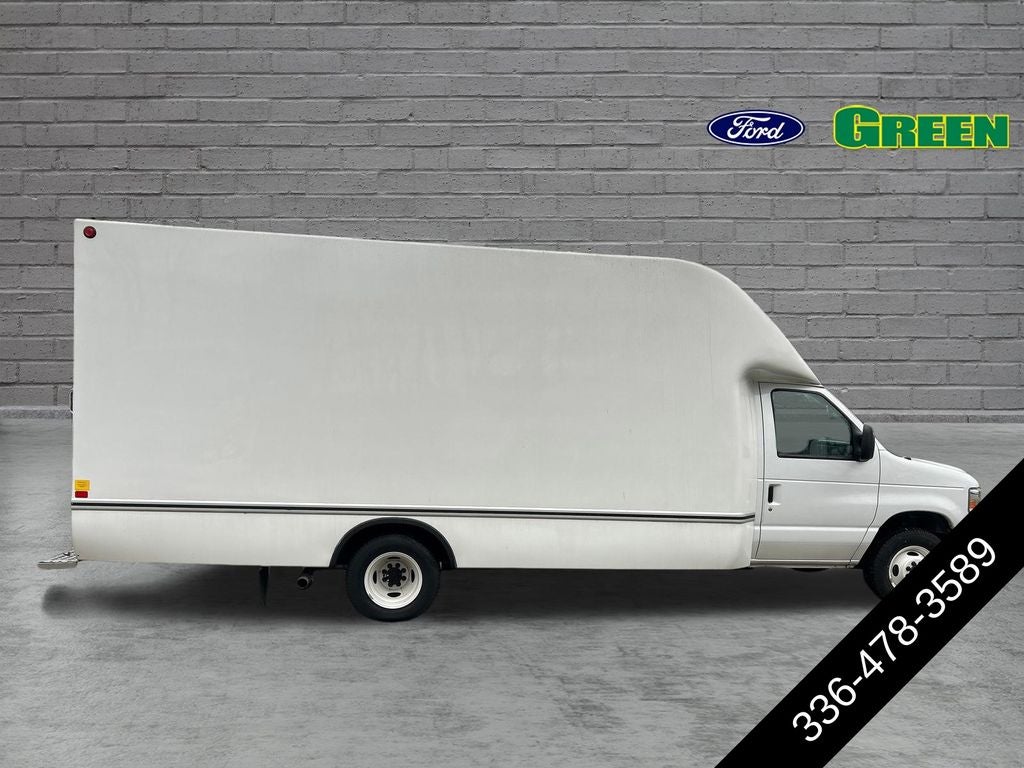 2025 Ford E-350SD Base Cutaway