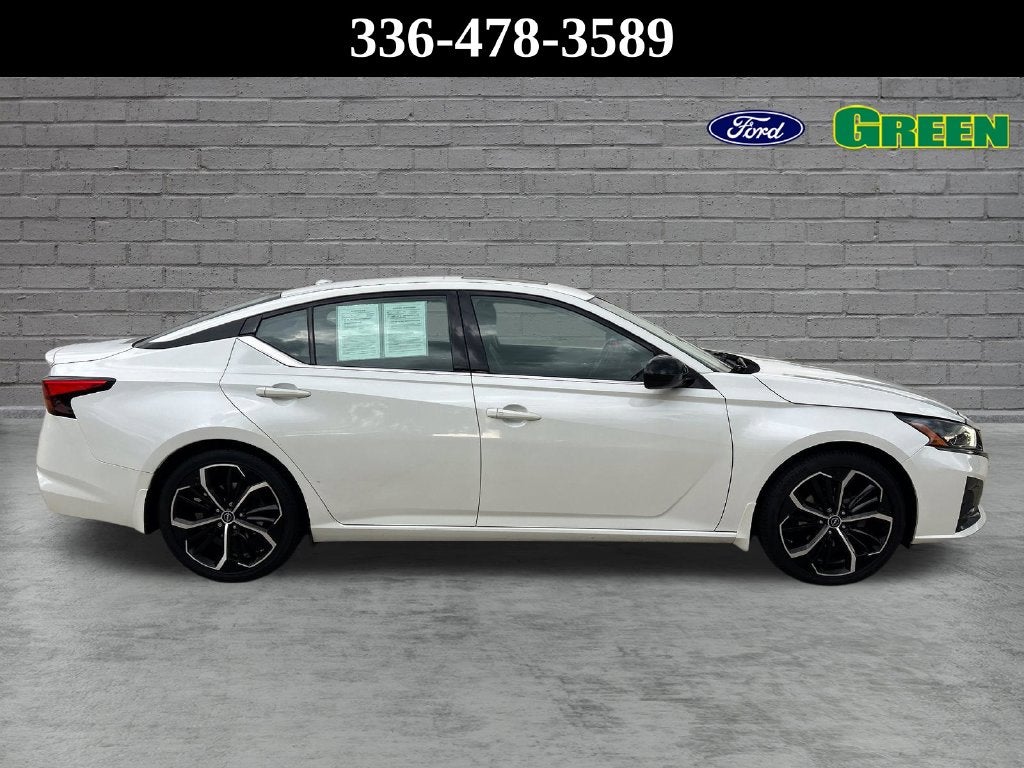 2023 Nissan Altima 2.5 SR