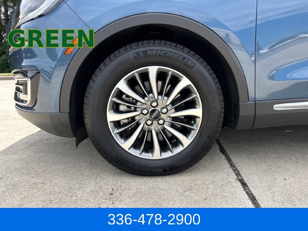 2019 Lincoln Nautilus Select