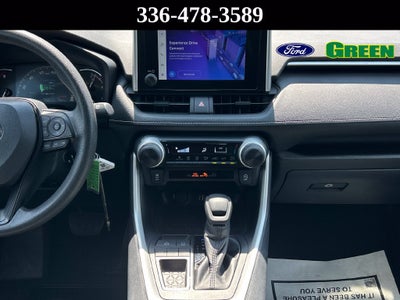 2025 Toyota RAV4 LE