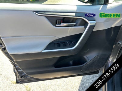 2020 Toyota RAV4 Hybrid XLE