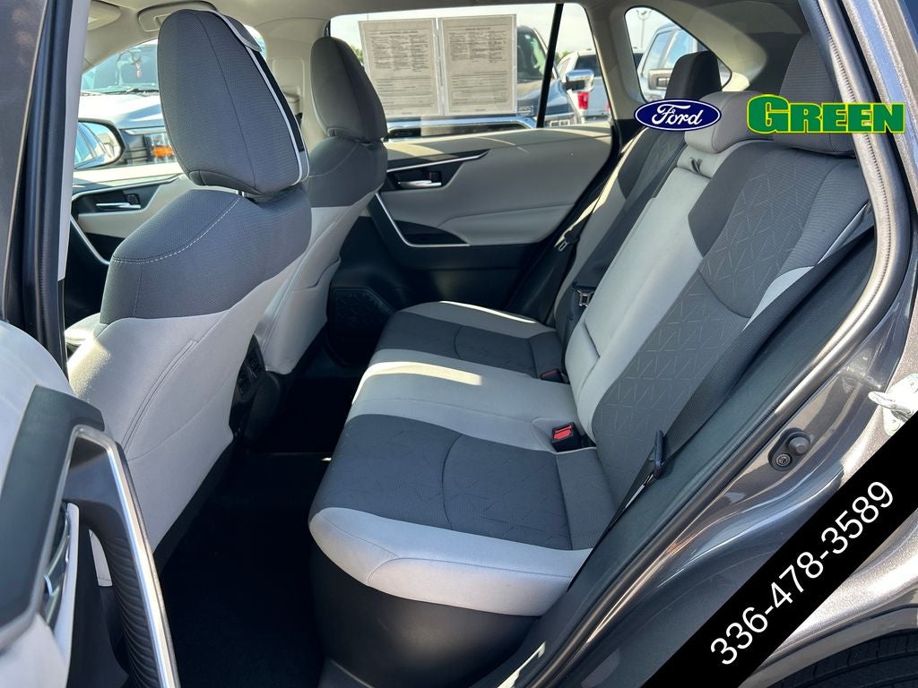 2020 Toyota RAV4 Hybrid XLE