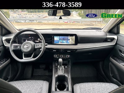 2025 Nissan Kicks SV
