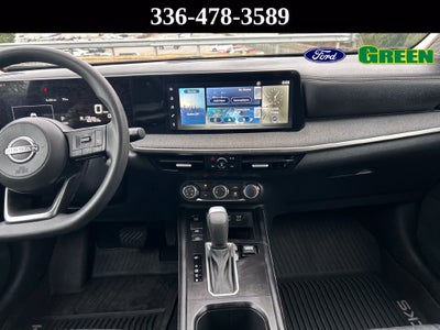 2025 Nissan Kicks SV