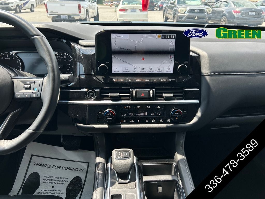 2024 Nissan Pathfinder SL