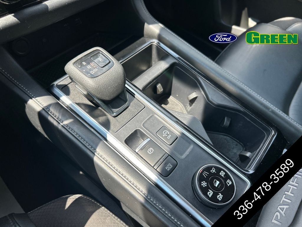 2024 Nissan Pathfinder SL