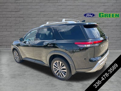 2024 Nissan Pathfinder SL