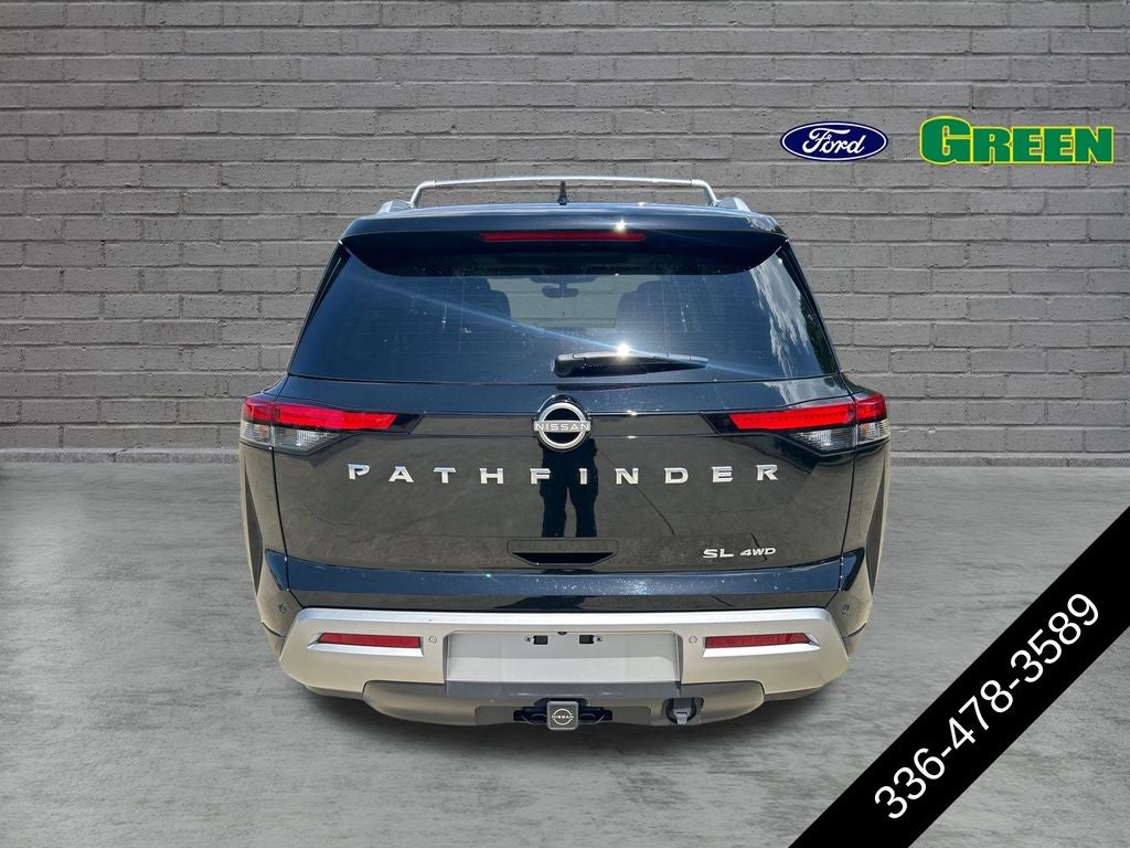 2024 Nissan Pathfinder SL