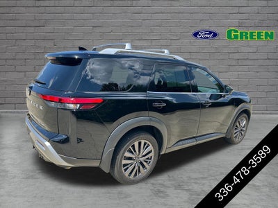 2024 Nissan Pathfinder SL