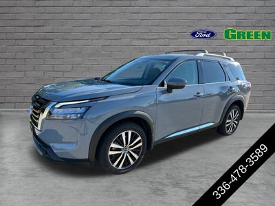 2025 Nissan Pathfinder Platinum