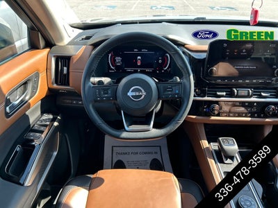 2025 Nissan Pathfinder Platinum