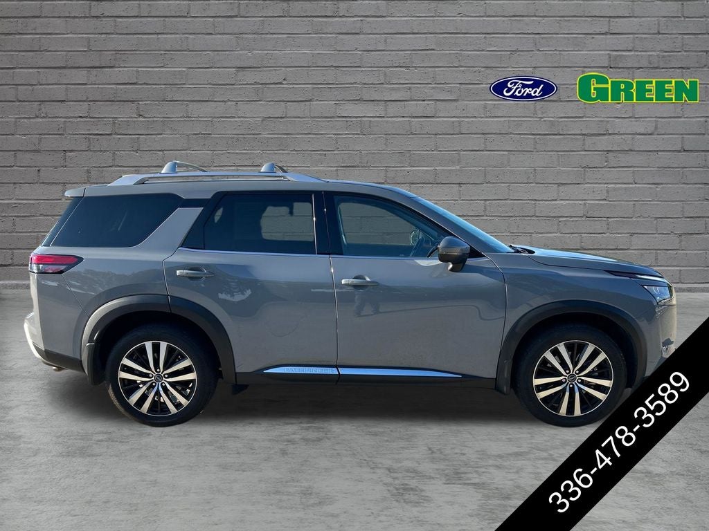 2025 Nissan Pathfinder Platinum