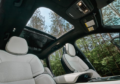 The front seats of a 2027 Lincoln Aviator® Black Label™ SUV | Green Lincoln in Greensboro NC